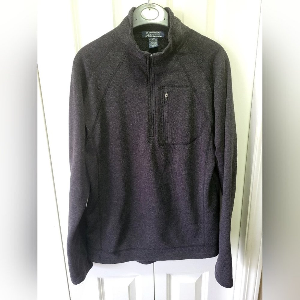 YUKONWOOL Size Medium Wool Blend Black/Dark Gray Pullover Sweater